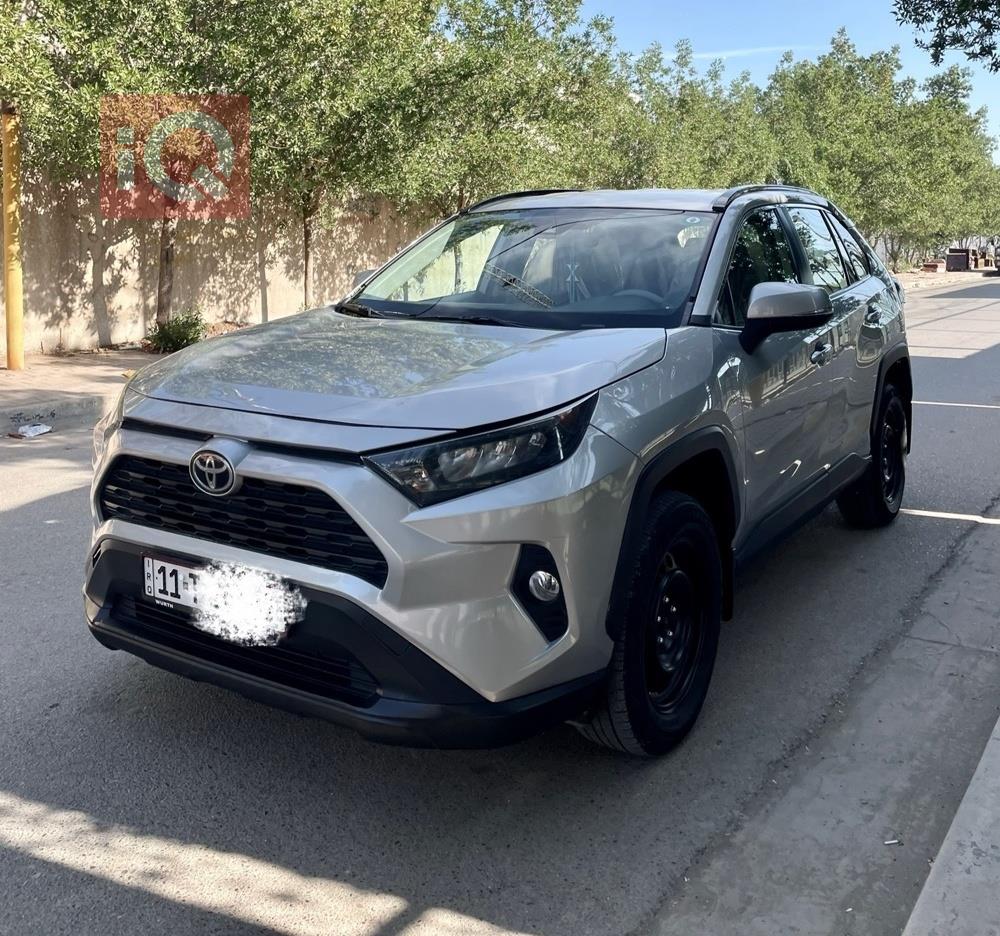 تويوتا راف 4